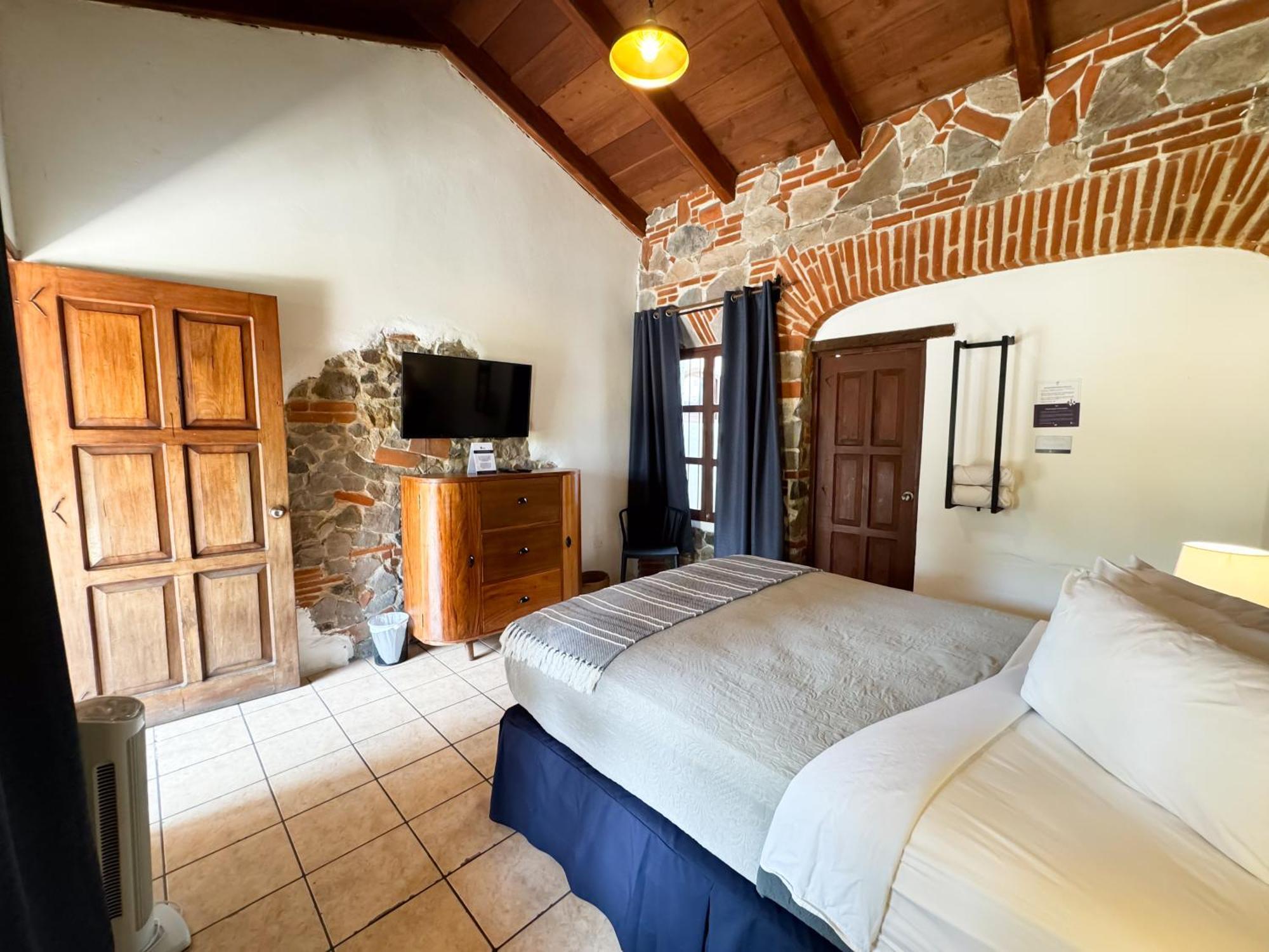Hotel Cacique Real Антигуа-Гватемала Экстерьер фото